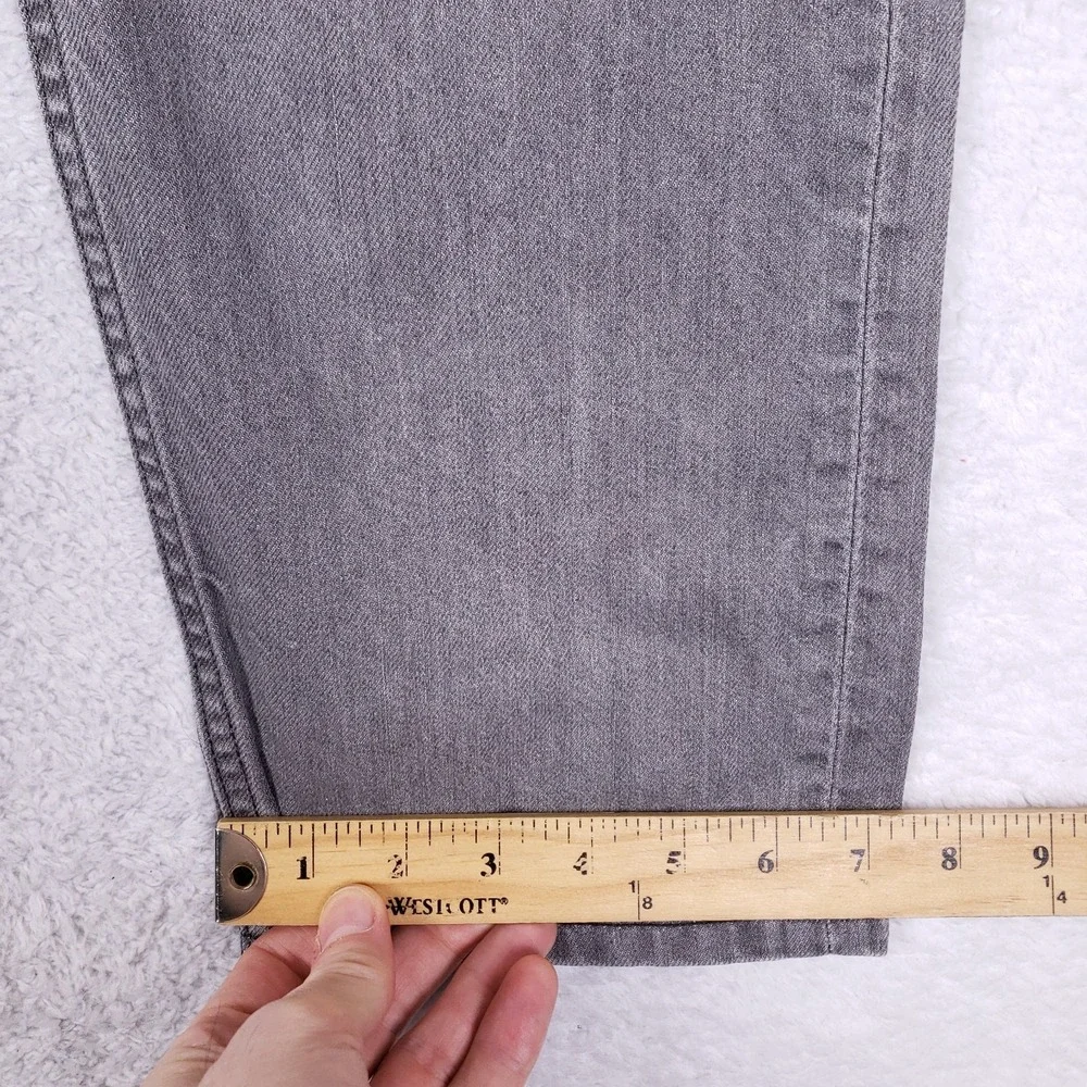 Levis see measurements
